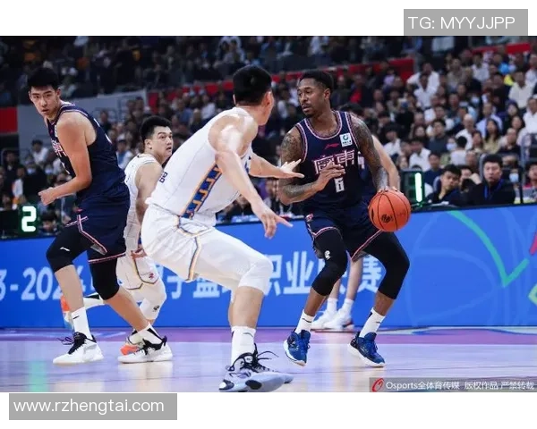 马尚布鲁克斯的篮球生涯与成就探讨：从职业生涯到个人影响力的全面分析